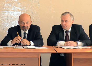 Ректор ОмГПУ К.А.Чуркин (слева) и первый заместитель губернатора Омской области Е.М.Вдовин